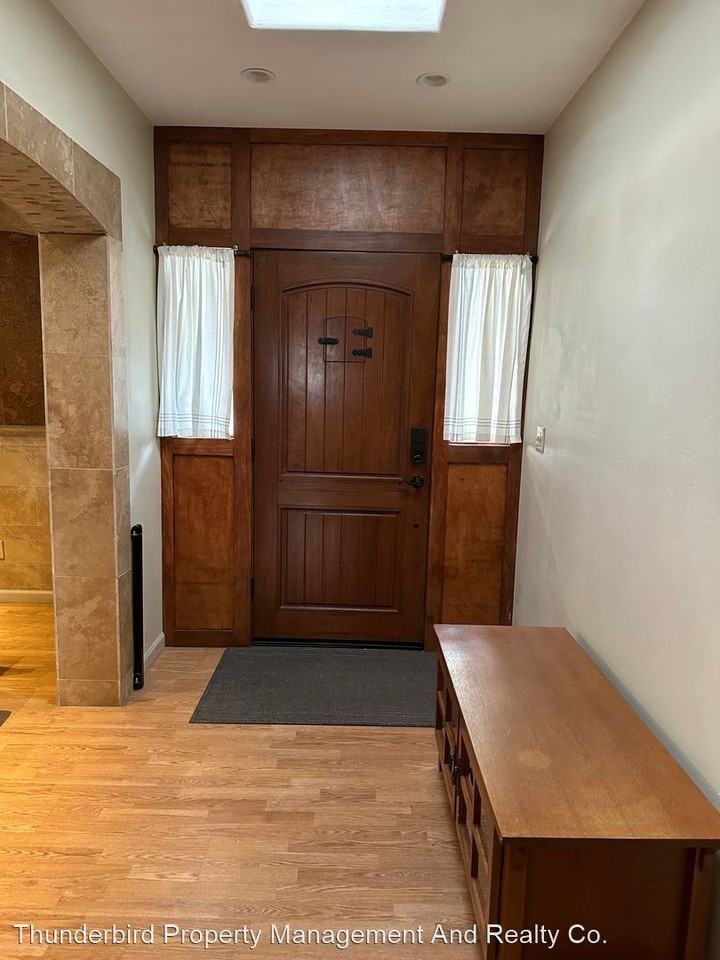 8817 James Ave Ne - Photo 2 of 20