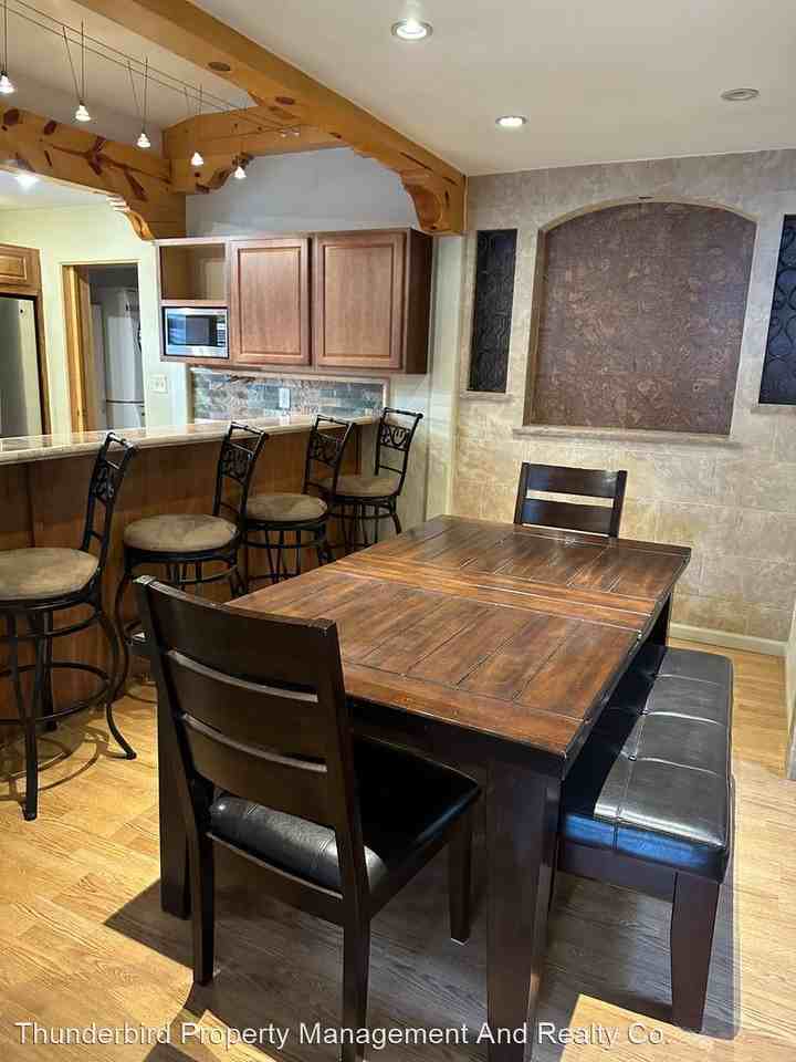 8817 James Ave Ne - Photo 3 of 20