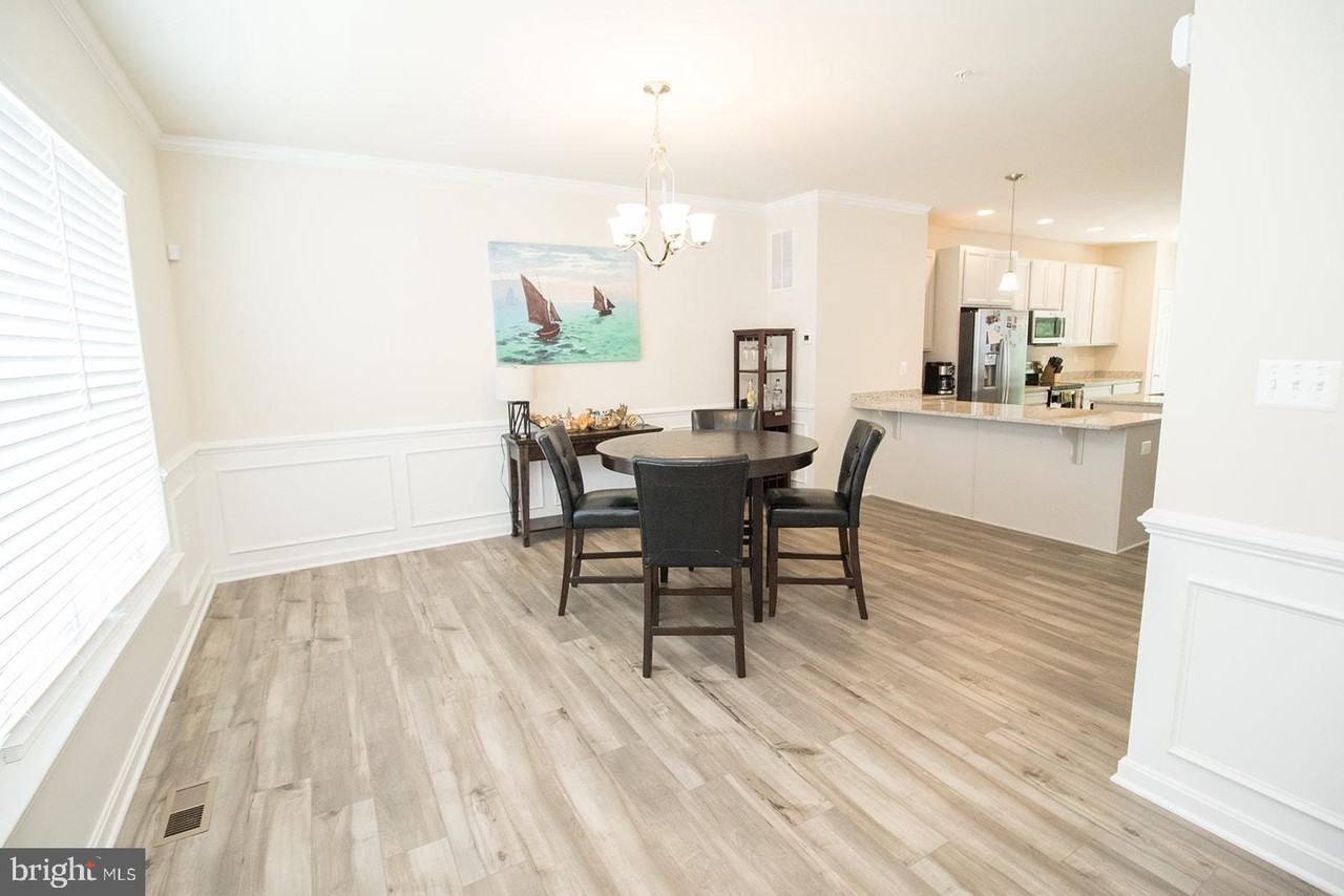 41560 Briarwood Cir - Photo 2 of 50