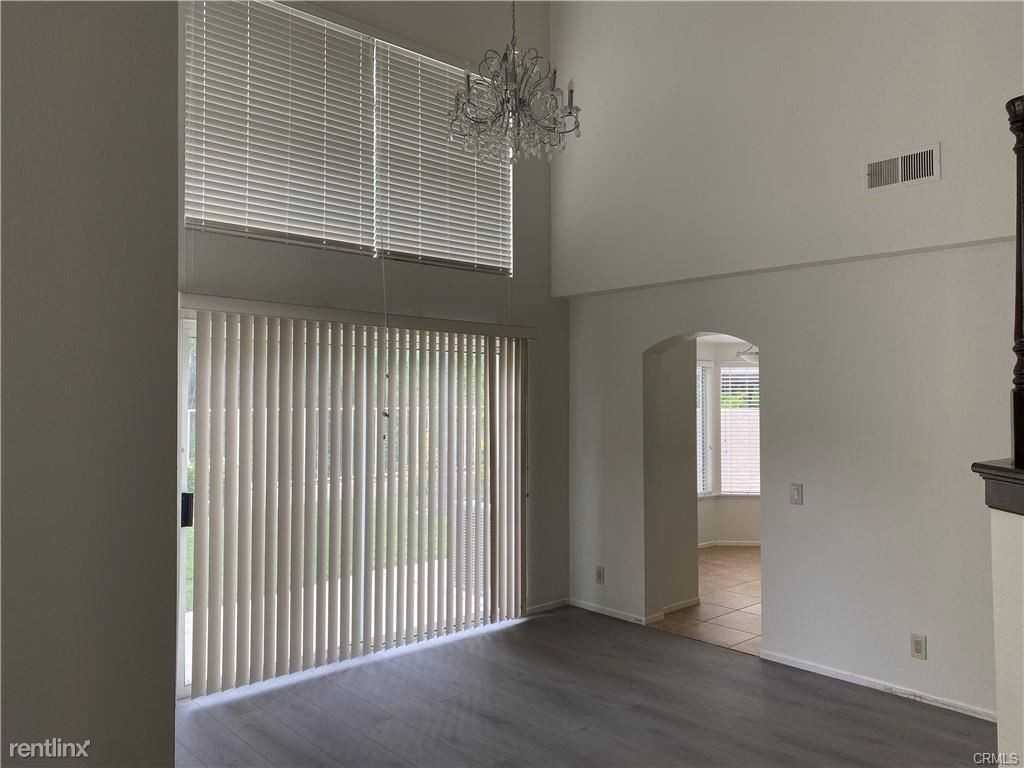 24772 Calle Serranona - Photo 3 of 10