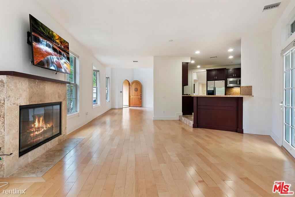 23550 Valley View Rd - Photo 3 of 10