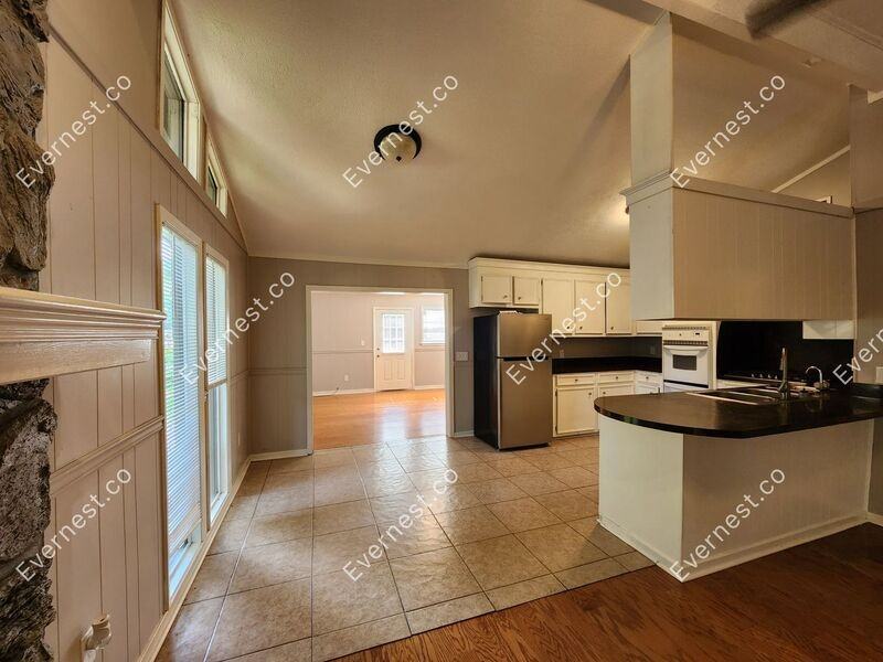 152 Ted Cir - Photo 3 of 41