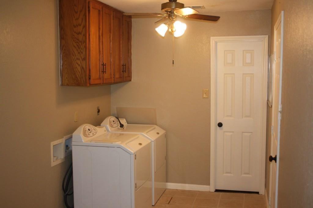 3435 E Old Settlers Blvd - Photo 3 of 12