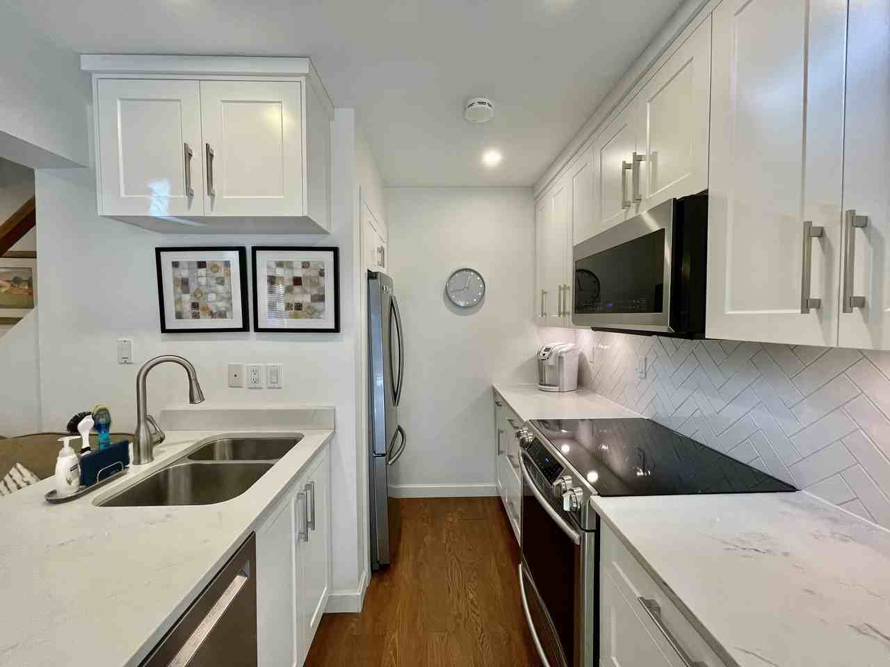 8052 Timber Lane - Photo 7 of 16