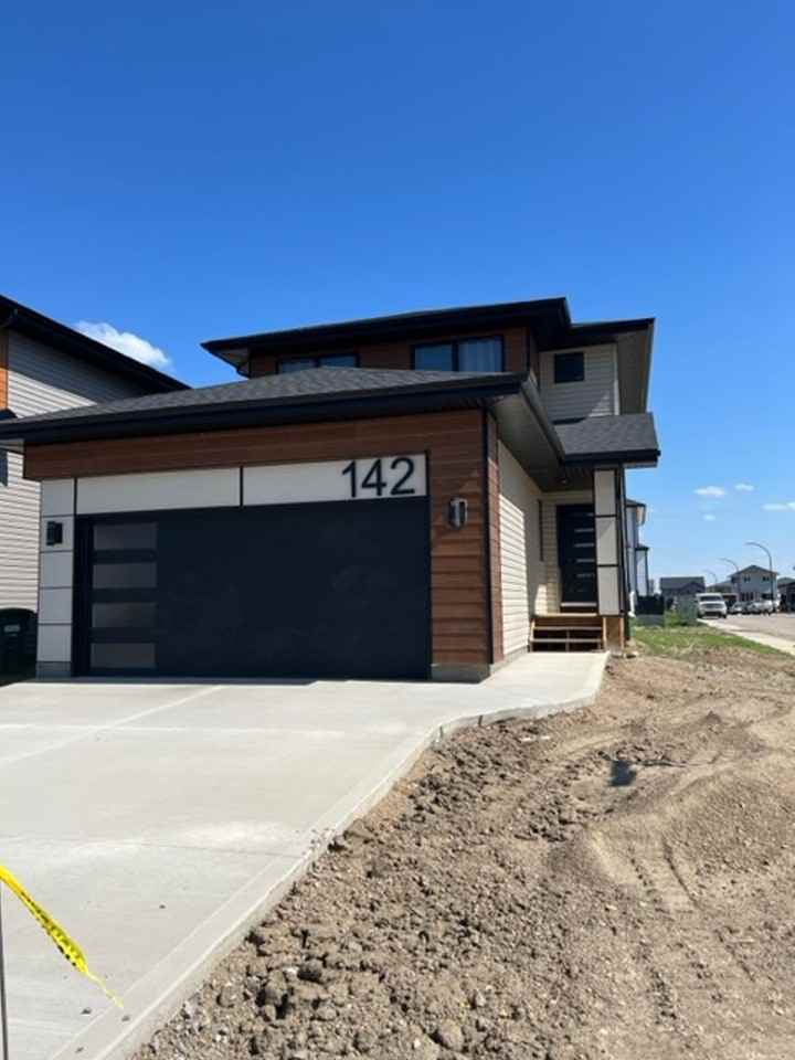 Brand New 3 Bedroom + Den + Bonus Room House in Brighton Apartments