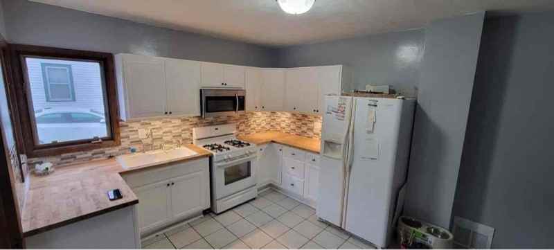 511 S Indiana Ave - Photo 3 of 4