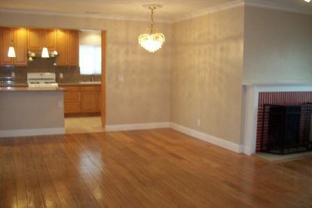 412 Glade St - Photo 3 of 13