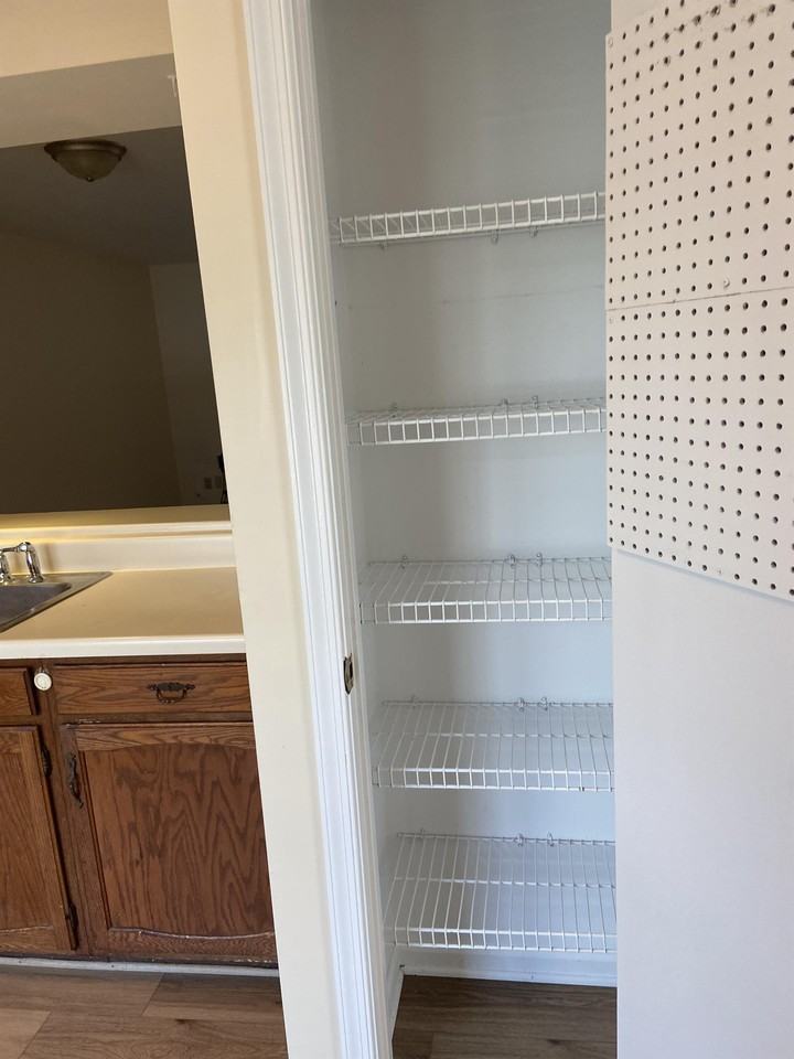 910 Jay Are Ct #1 - Photo 5 of 26