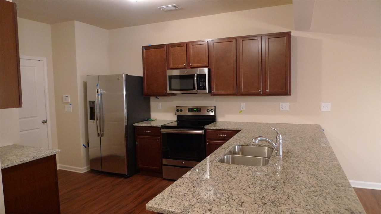 92 Greenfield Dr #1 - Photo 3 of 11