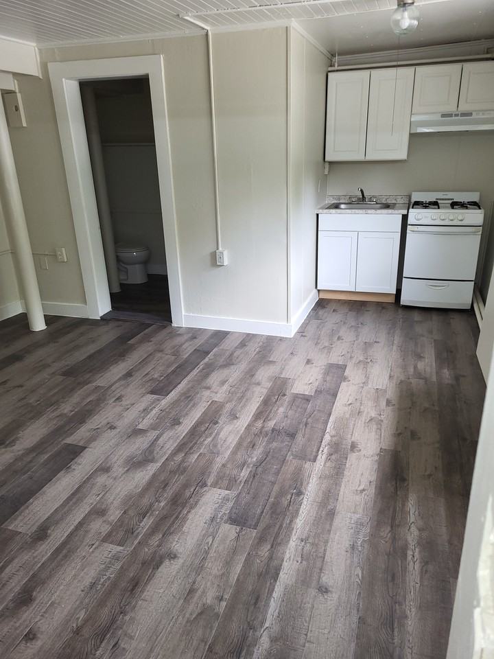 4 Garvins Falls Rd #12