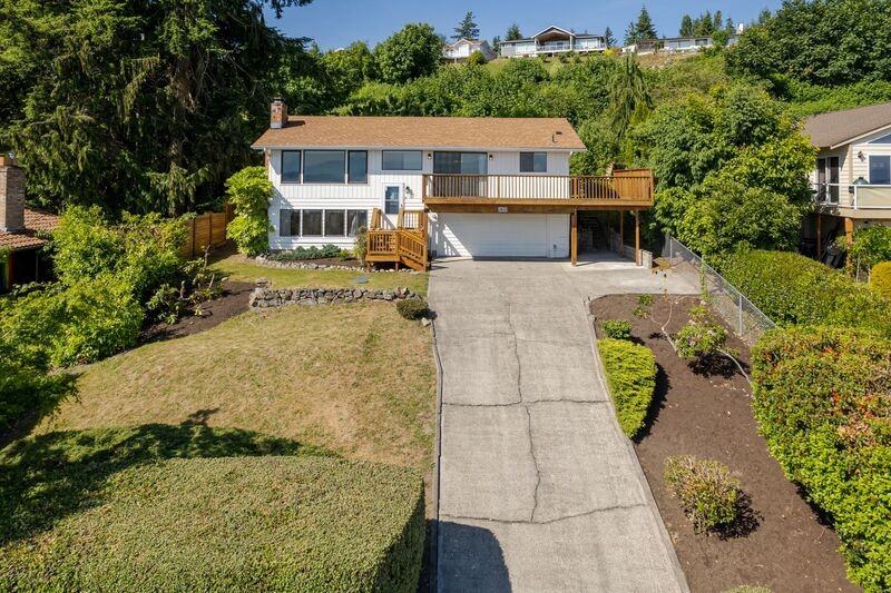 1410 Rainbow Ln - Photo 3 of 28