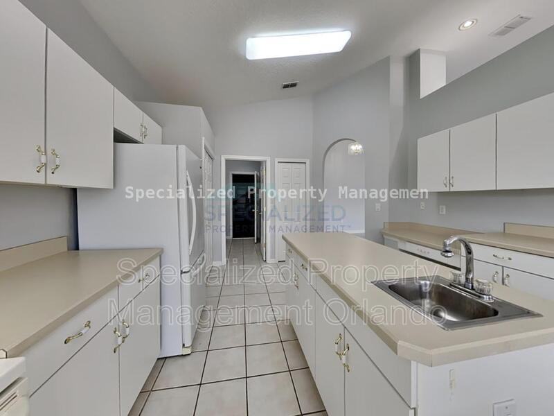 1327 Golf Course Pkwy - Photo 2 of 21
