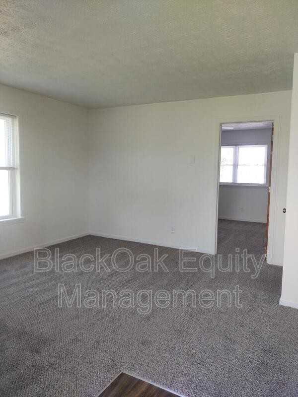 707 Perryville St - Photo 3 of 6