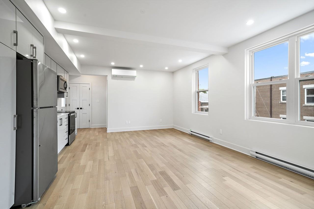 4680 Rue Wellington - Photo 2 of 13