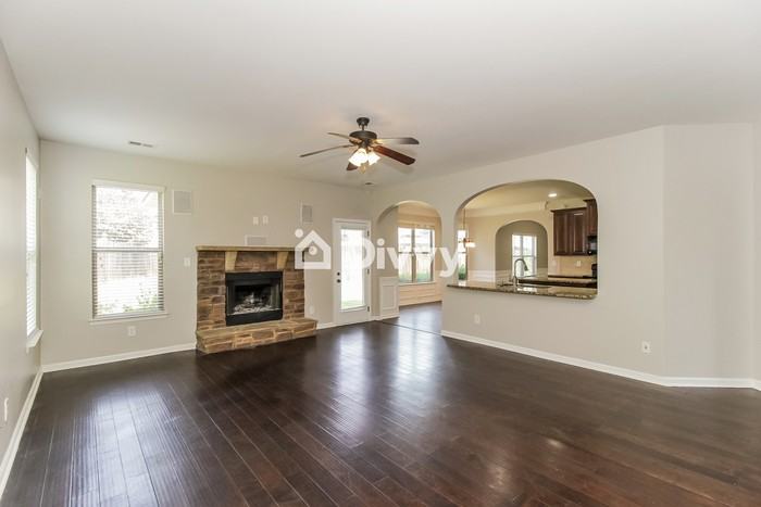 8742 Danley Dr - Photo 3 of 15