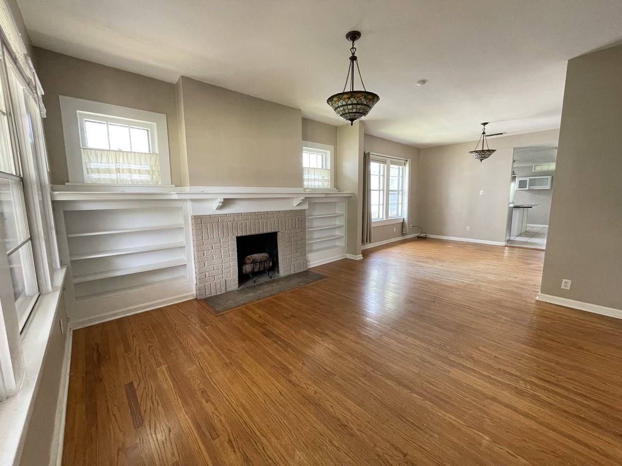 1701 Virginia Pl #NA - Photo 3 of 13