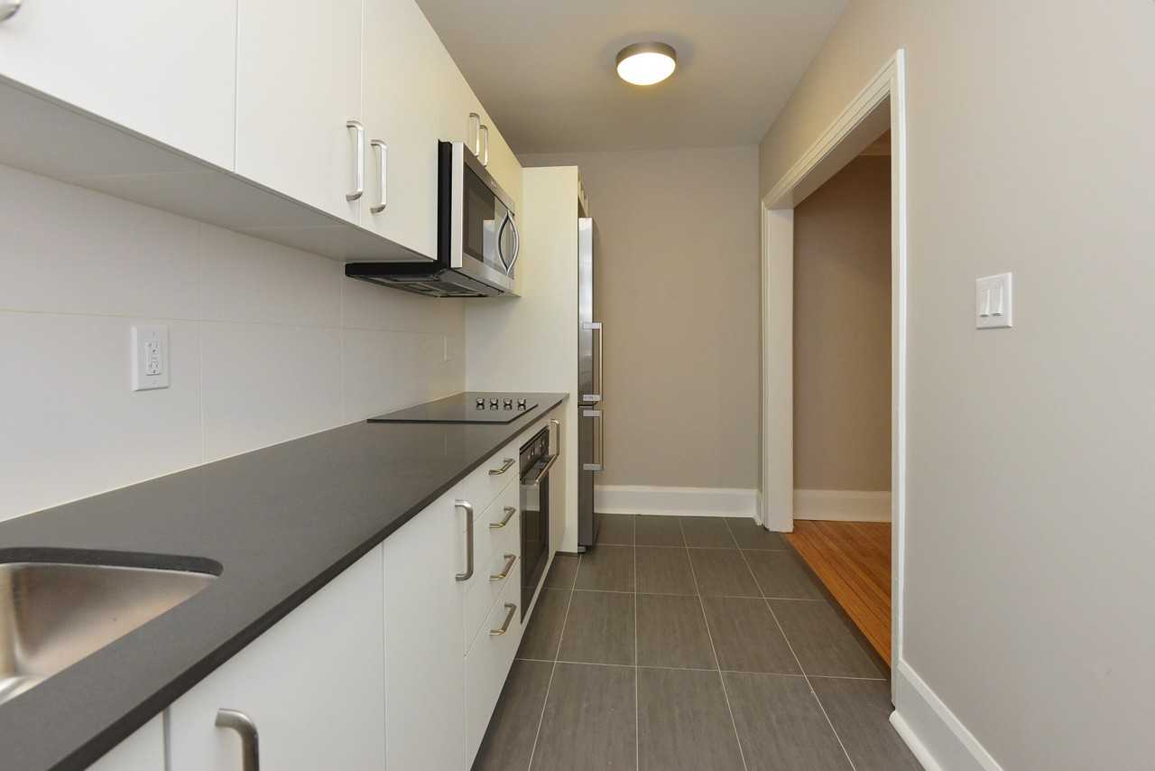 143 - 145 Arlington Avenue - Photo 2 of 28