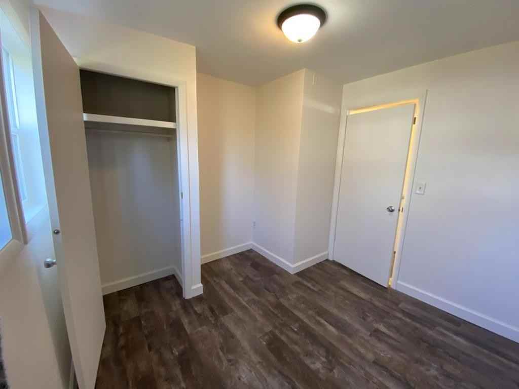 2921 Depot St #B - Photo 3 of 7