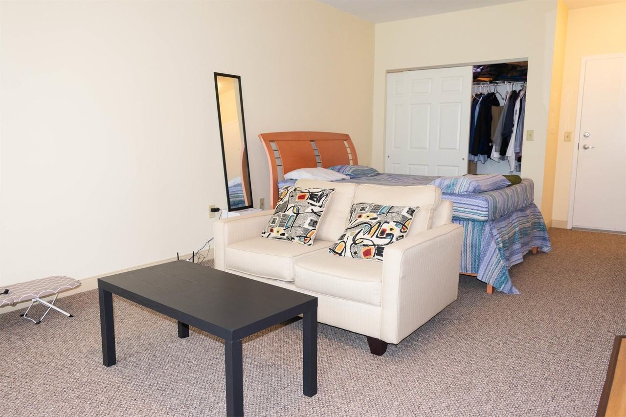 800 James AveUnit 6204 #6204 - Photo 2 of 35