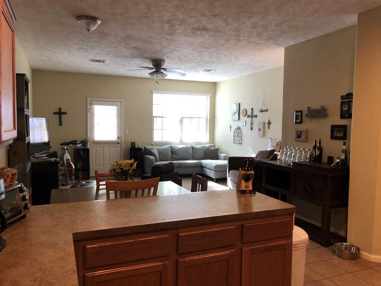 21387 W Wallis Dr Unit B #B - Photo 4 of 12