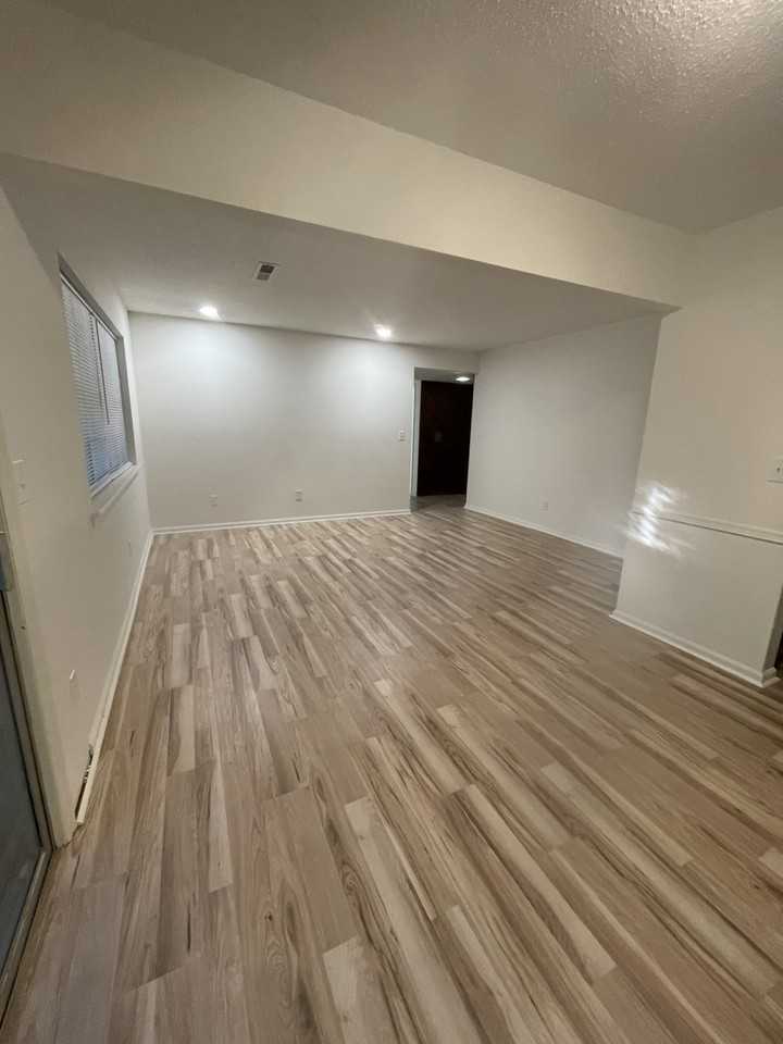 1715 S 124th E Ave - Photo 2 of 13