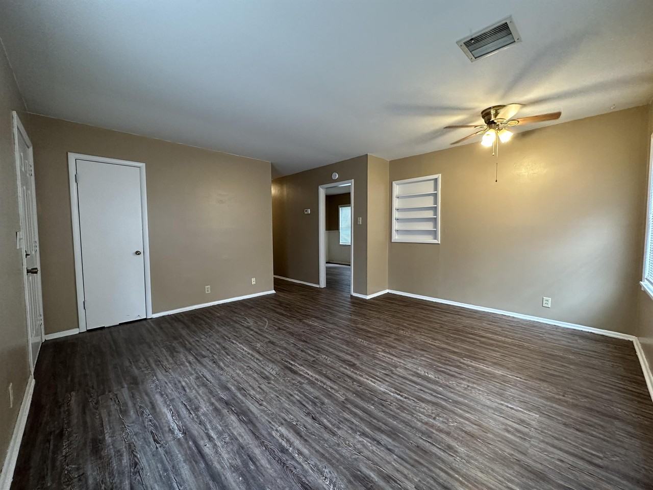 6233 N West Park View St #1 - Photo 2 of 15