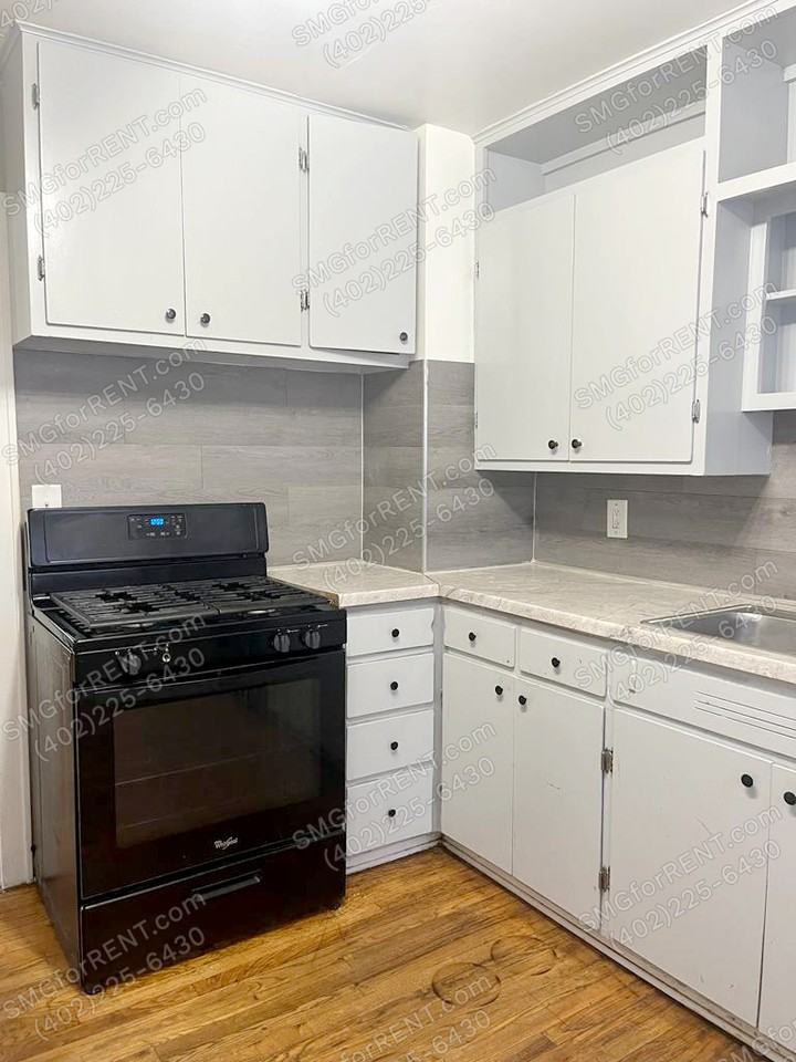 5823 Lake St #1 - Photo 7 of 23