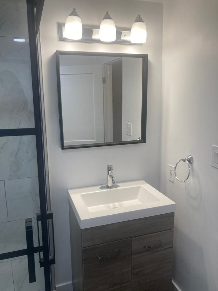 946 Elizabeth Street #1 - Photo 7 of 18