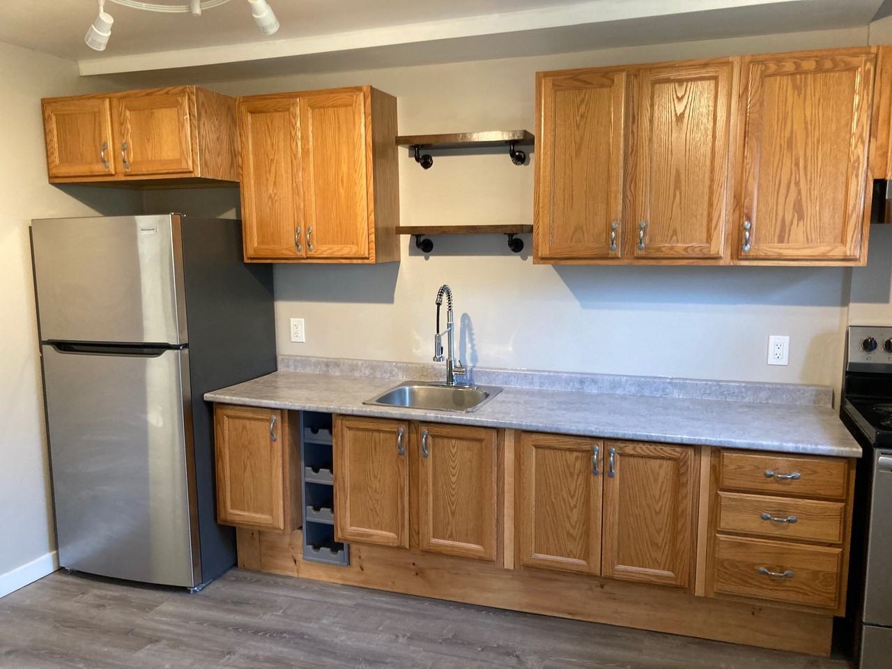 946 Elizabeth Street #1 - Photo 2 of 18