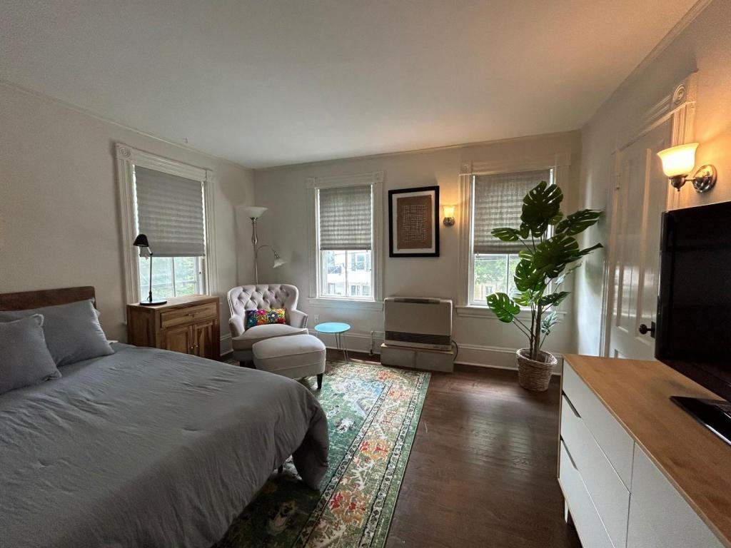 8 S Union St - Photo 2 of 22