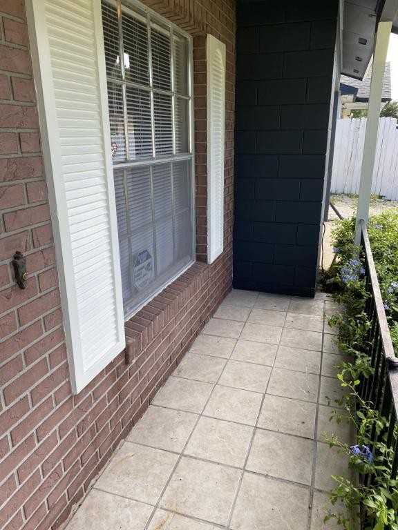 496 Citadel Dr - Photo 2 of 23