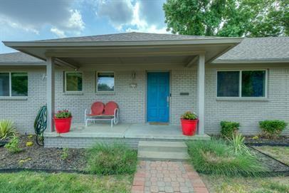 4308 S Irvington Ave - Photo 3 of 28