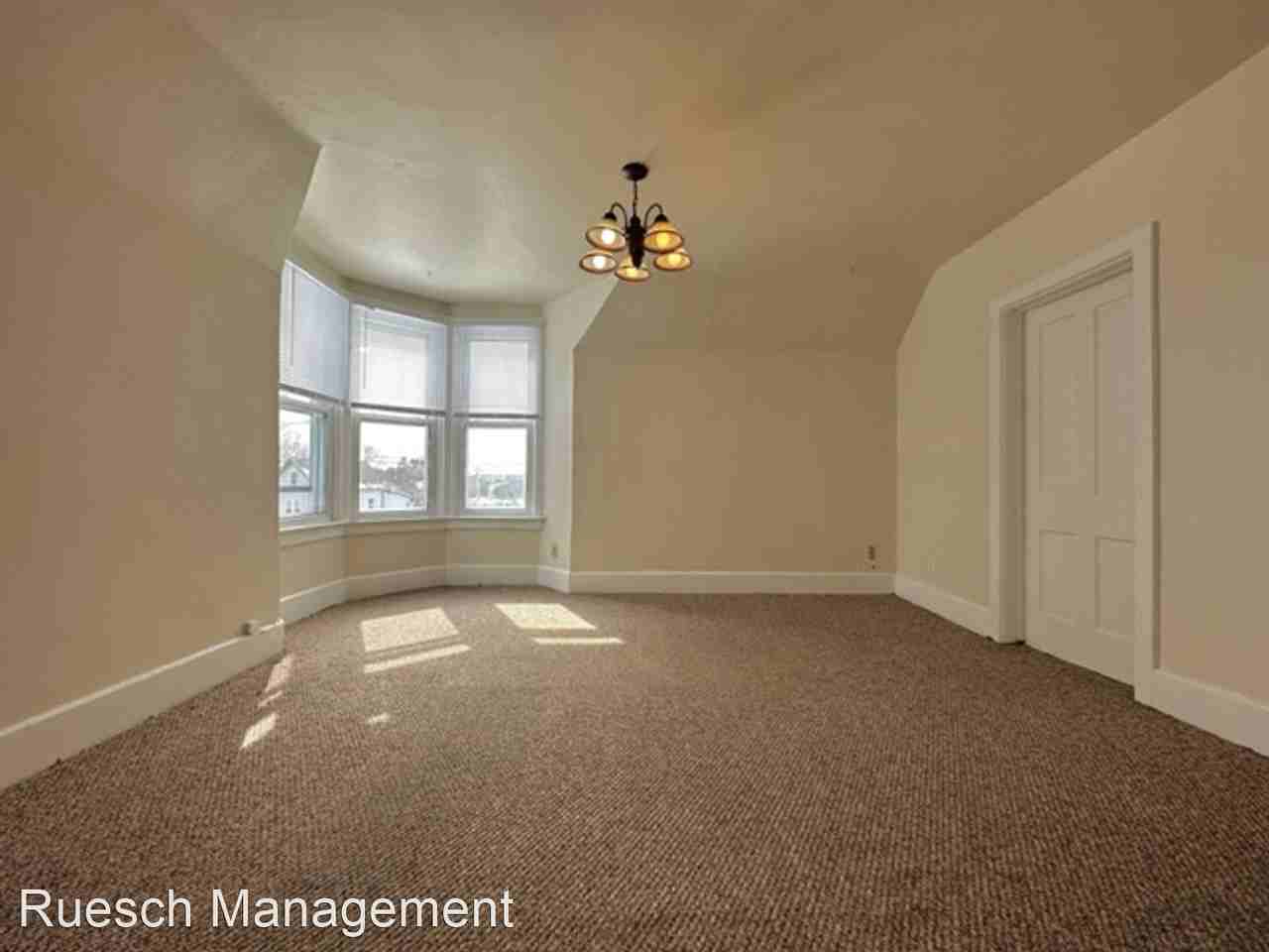 2707 Forest Ave- Duplex - Photo 2 of 21