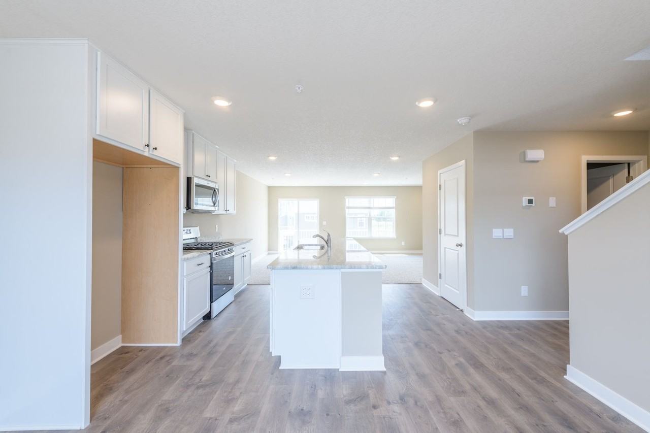 3095 125th Ln Ne #B - Photo 2 of 33