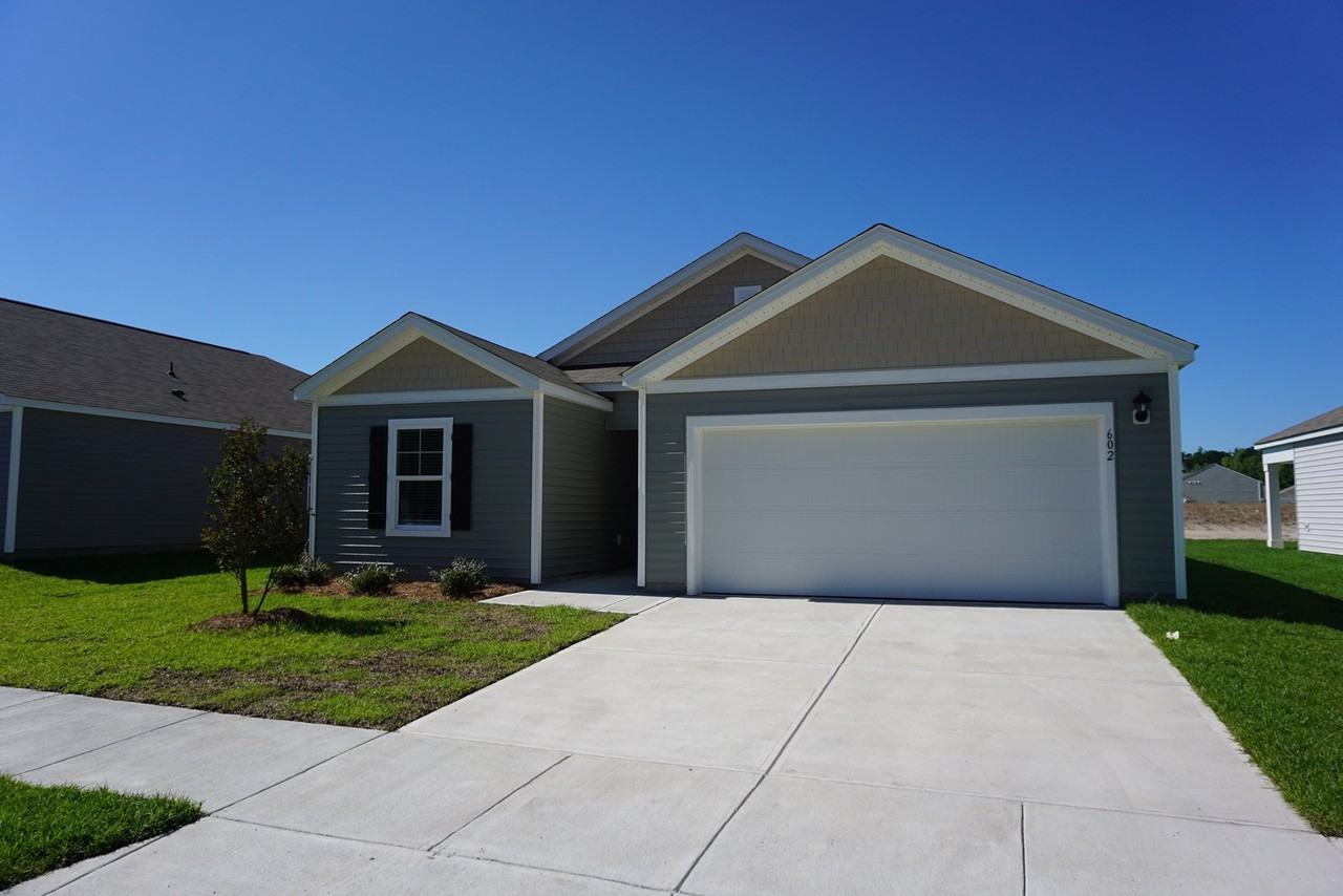 602 Draymore Dr Ne - Photo 2 of 23