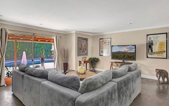 3909 E Whitton Ave - Photo 5 of 22