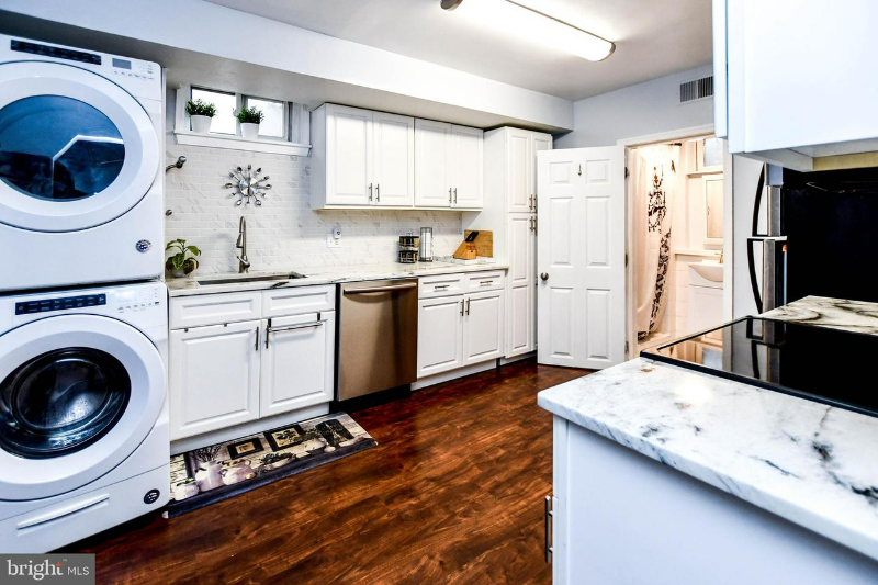 6307 Elmhurst St - Photo 3 of 10