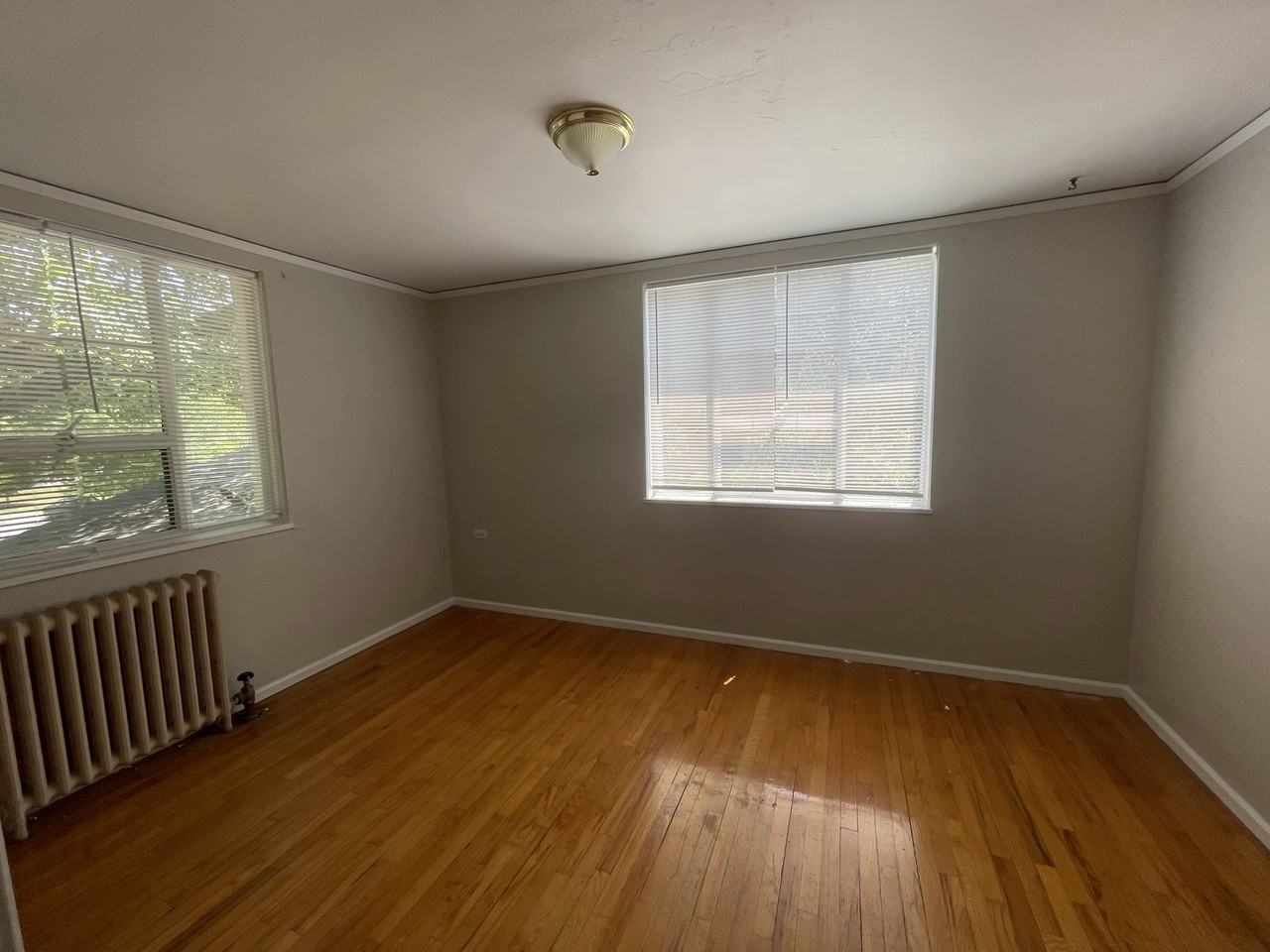 60 Farragut Rd #60 - Photo 2 of 5