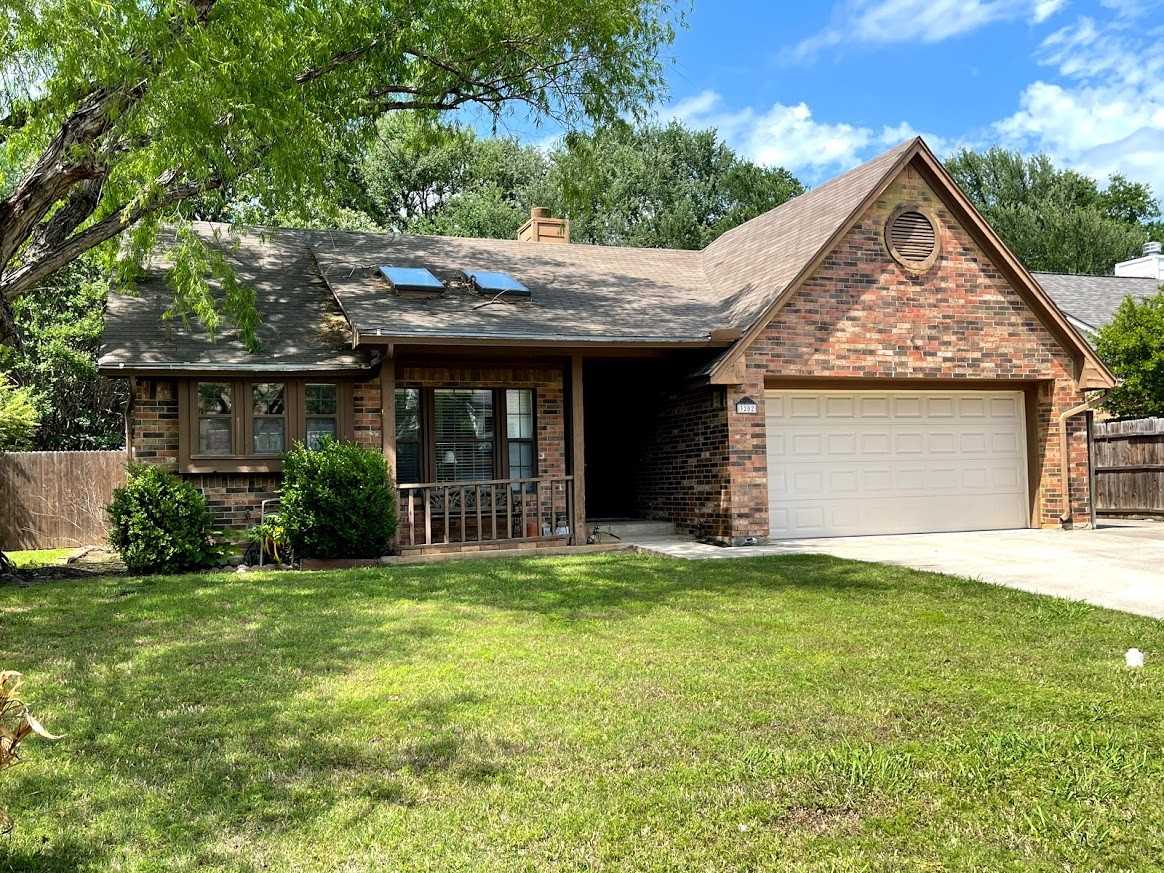 3202 Fairview Dr #1