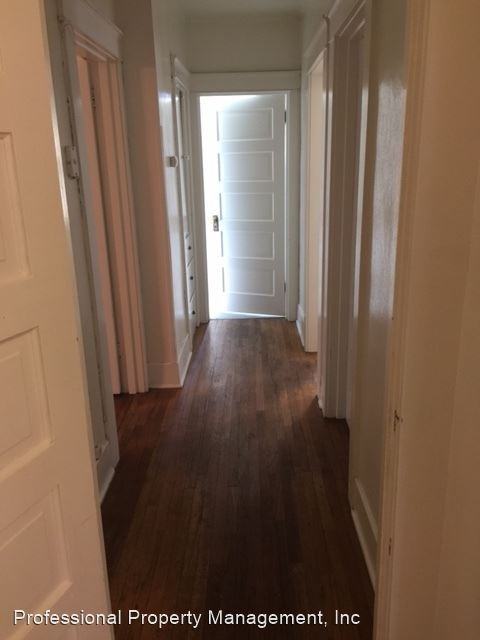 405/407 S 6th St E - Photo 2 of 6