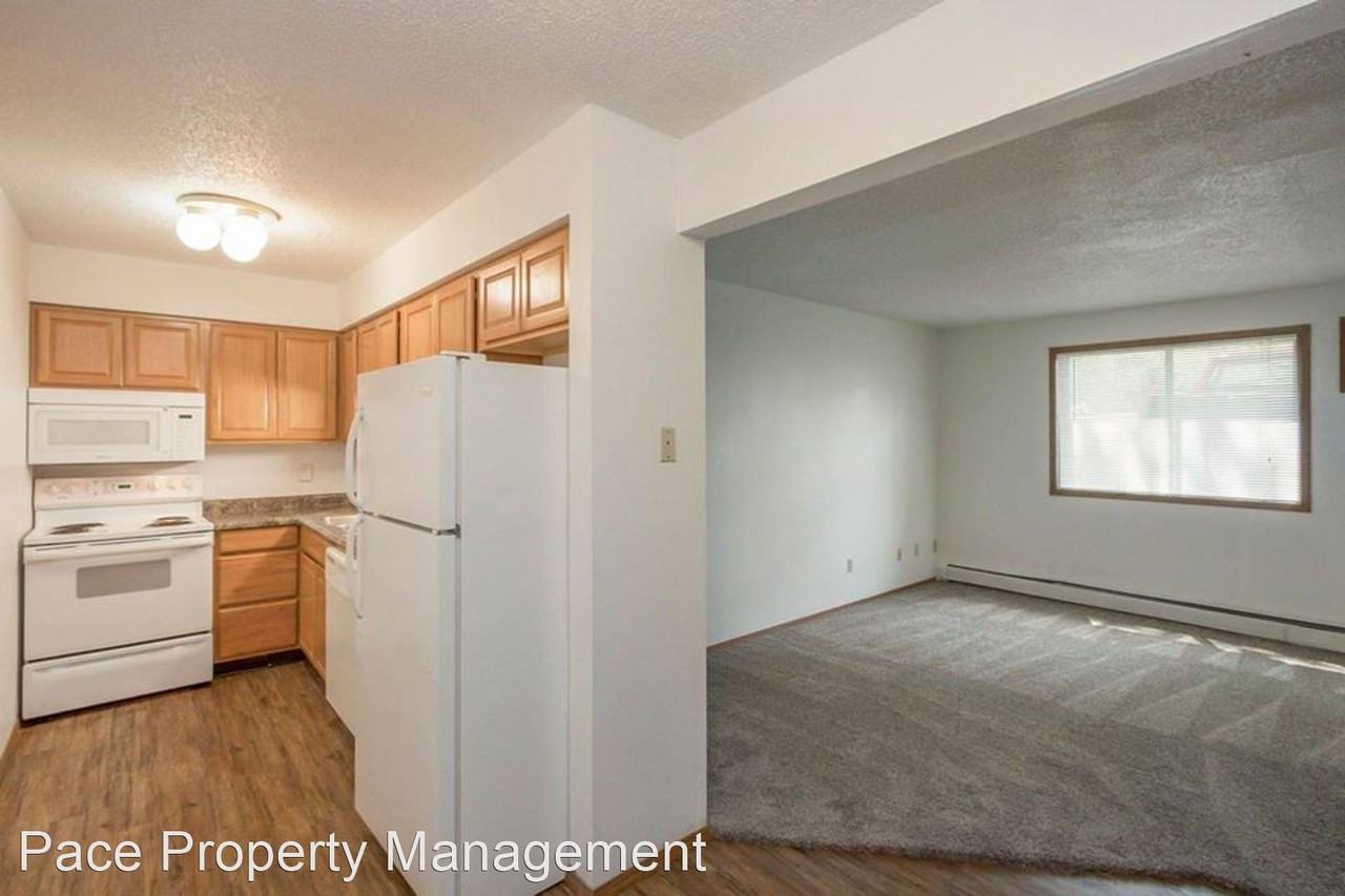 303 Finkbine Lane - Photo 2 of 17