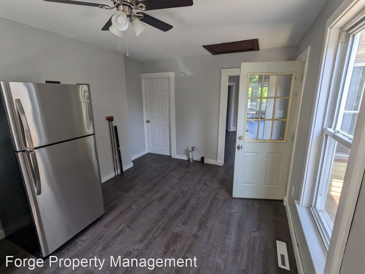 10-16 Bates St - Photo 3 of 24