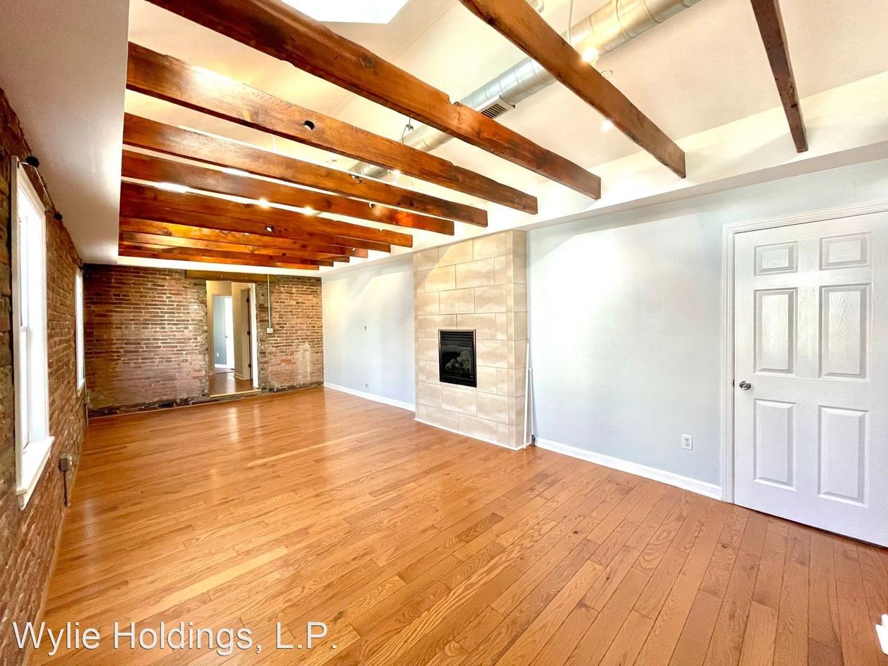 4213 Butler Street - Photo 2 of 13