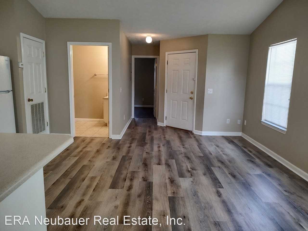 6104/6106 Pinetree Avenue - Photo 3 of 11