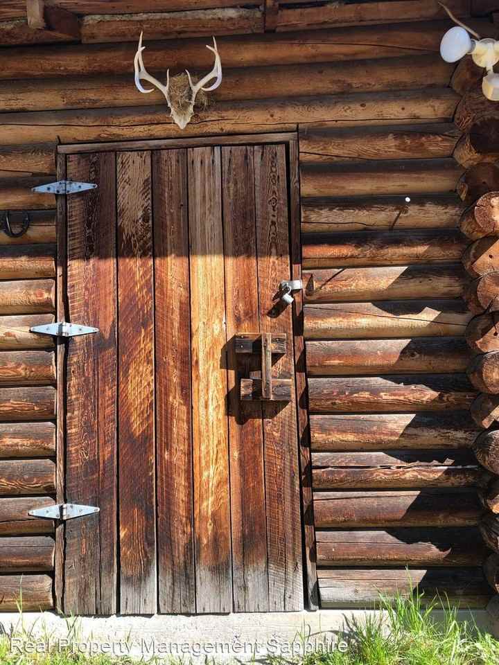 454 Lost Horse Rd - Photo 3 of 20