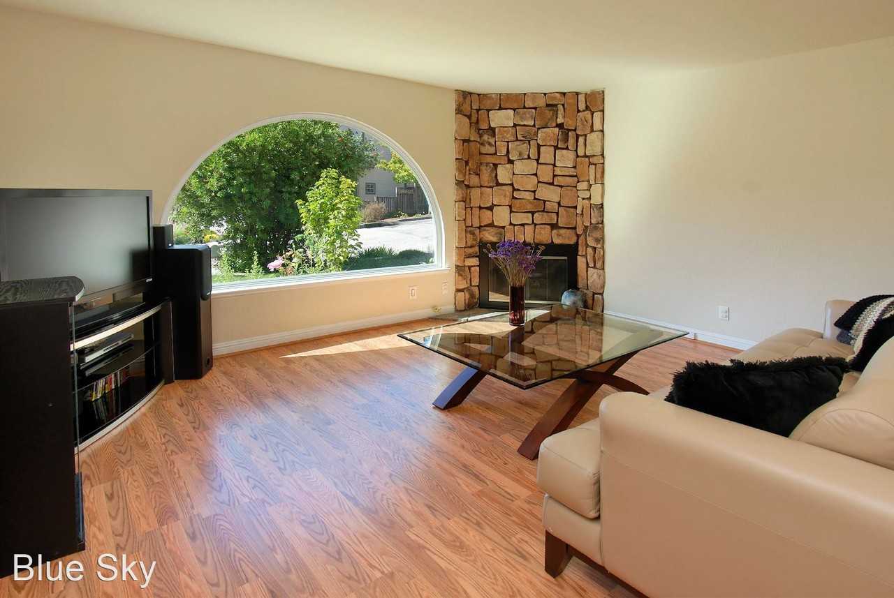 32/34 Cathy Lane - Photo 2 of 12