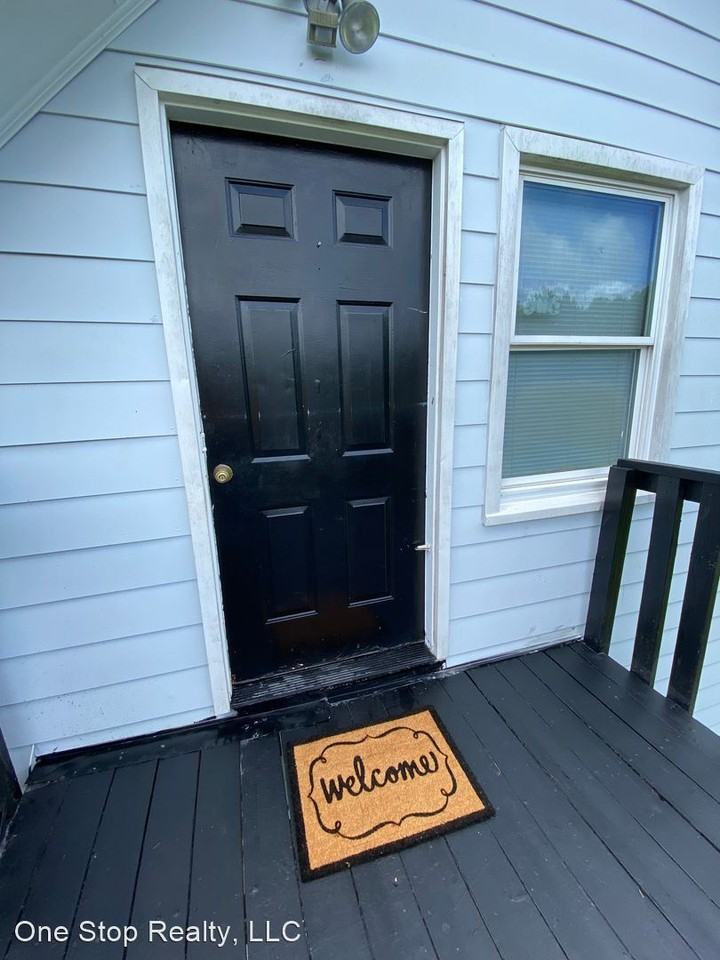 1490 Cohran Store Rd - Photo 3 of 13