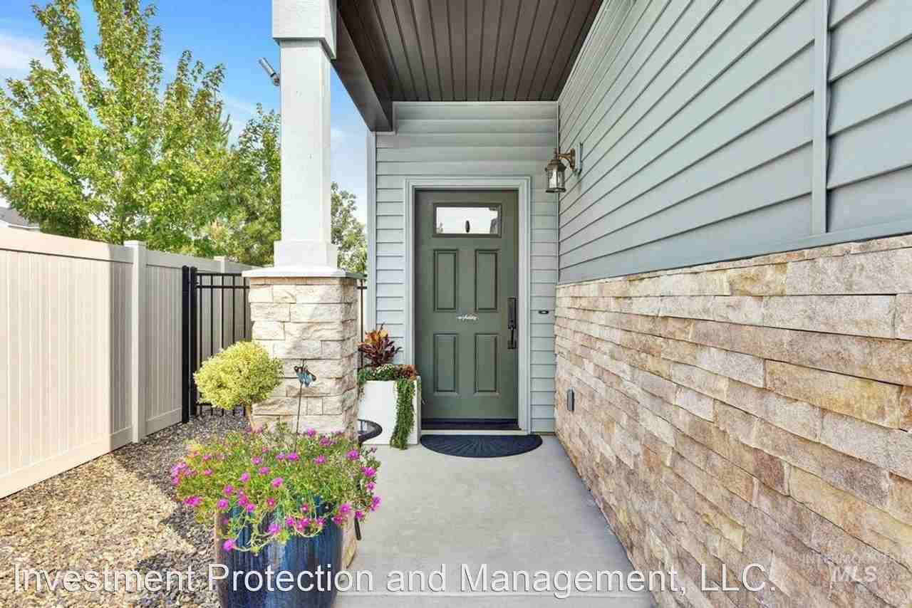 3068 N Laughridge Ave - Photo 2 of 15