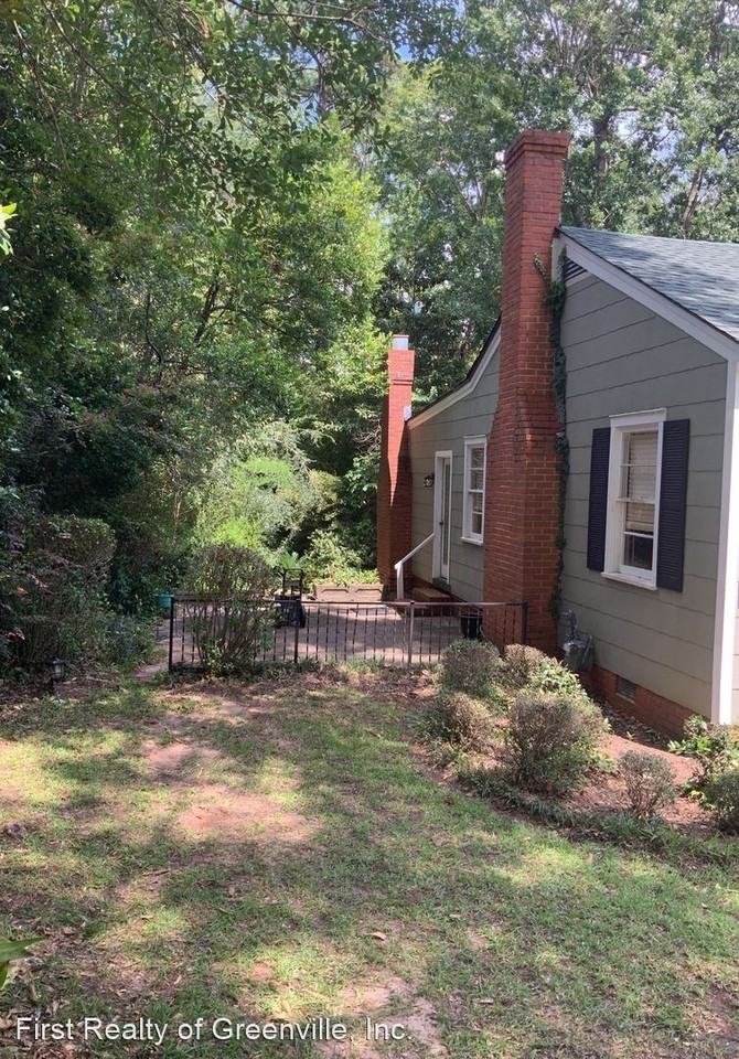 200 Pine Leaf Ln - Photo 3 of 50