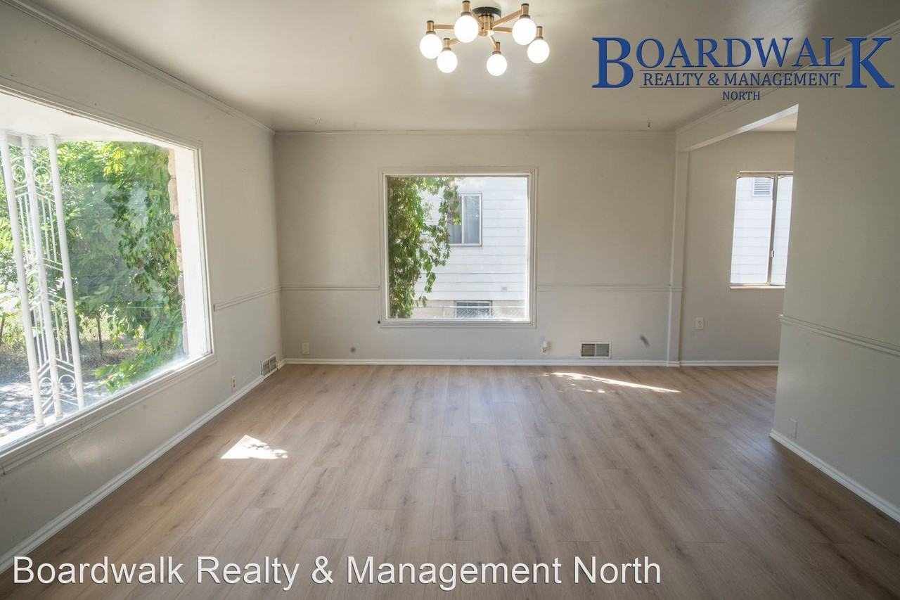 3849 Grant Ave - Photo 3 of 28